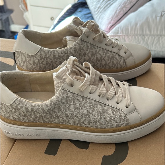 Michael Kors White and Gray Sneakers - Picture 5 of 10